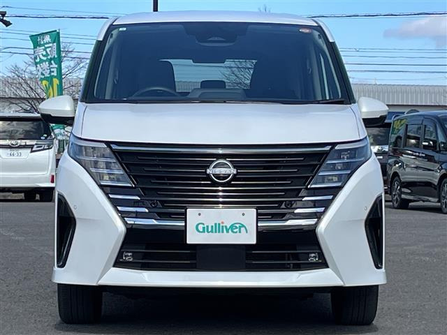 セレナ2.0 ハイウェイスターV Vセレクション 4WD