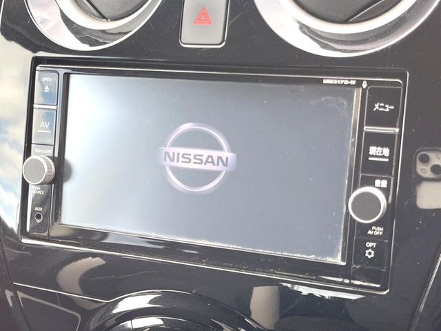 �y�����i�r�z�l�C�̏����i�r�𑕔����Ă���܂��B�i�r�̎g���₷���͂������A�I�[�f�B�I�@�\���[��!�L�����v�◷�s�͂������A�ʋ΂┃�����ȂǕ��i�̃h���C�u���y�����Ȃ�͂���