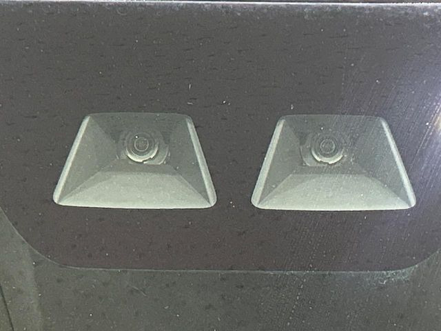 �y�X�}�[�g�A�V�X�g�z���s���ɑO���̎ԗ�����F�����A�Փ˂������Ȏ��͌x��ƃu���[�L�ŏՓˉ���Ɣ�Q�y�����A�V�X�g�B�����S�Ƀh���C�u�����y���݂��������܂��B