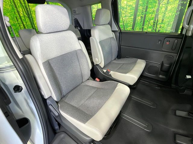 ���i���ȃI���W�i���t���A�}�b�g���I�v�V�����ɂĂ��p�ӂ��Ă���܂��B���D���ȃf�U�C����J���[�����Ԃɍ��킹�đI��ł����������Ƃ��ł��܂���