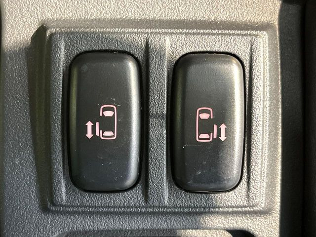 �y�����p���[�X���C�h�h�A�z�X�}�[�g�L�[��^�]�Ȃ̃X�C�b�`�Ō�ȗ����X���C�h�h�A�̊J���\���d��������͂����ăh�A���J����K�v�������A�����Ȃ��q�l�ł��ȒP�ɊJ���߂ł����K�ł���