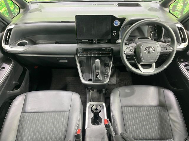 ノア1.8 ハイブリッド S-Z