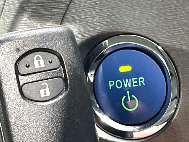 �y�X�}�[�g�L�[�z�J�o����|�P�b�g�ɓ��ꂽ�܂܂ł��h�A�̎{���E�������\�ȃX�}�[�g�L�[�𑕔��B�G���W���̃I���E�I�t�����J�M�����o���K�v����������Ƃ��Ă��֗��ł���