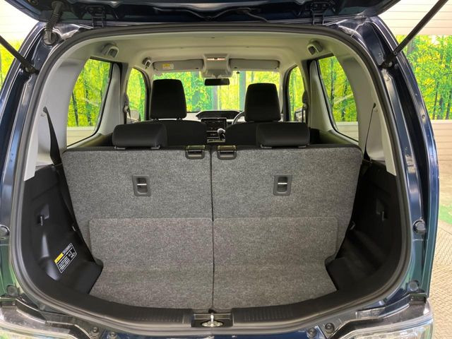 ���i�̂���������ʋ΁A���}���ɏ\���ȉ׎��X�y�[�X���m�ۂ��Ă���܂��B�Z�J���h�V�[�g��|���ƁA�傫�ȉו��̐ύڂ��\�ł���