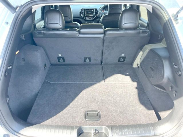 ���g�����N���[��:����L������e�X�y�[�X!���ꂾ���̍L��������΂��������⃌�W���[�Ȃǂɂ��œK�ł�!�g�p�������Ȃ����ꂢ�ȏ�Ԃ��ێ����Ă���܂��B