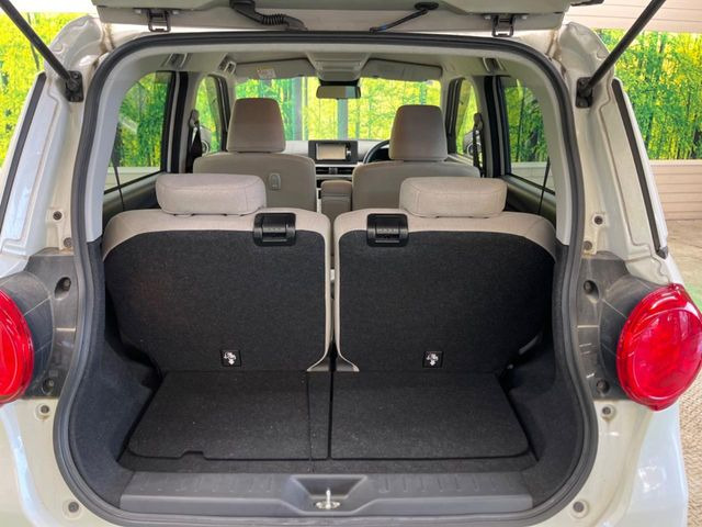 ���i�̂���������ʋ΁A���}���ɏ\���ȉ׎��X�y�[�X���m�ۂ��Ă���܂��B�Z�J���h�V�[�g��|���ƁA�傫�ȉו��̐ύڂ��\�ł���