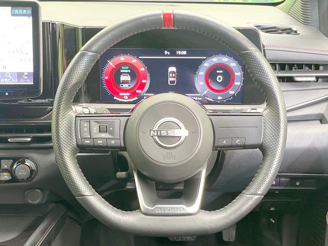 �y�����v�����X�e�A�����O�z�㎿�Ȋv���g�p���邱�ƂŁA��ɂ����������݂ƂĂ��^�]���₷���n���h���ł���