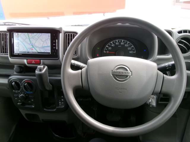 NV100クリッパーDX ハイルーフ 5AGS車