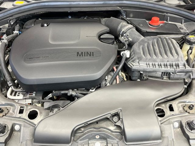 �����X�ł́A�e���[�J�[�̐�p�f�f�e�X�^�[�𓱓��B���Ǝ��i�����e�N�j�J���X�^�b�t���풓���Ă���܂��̂ŁA������̍ۂɂ����S���Ă����p���������܂��B