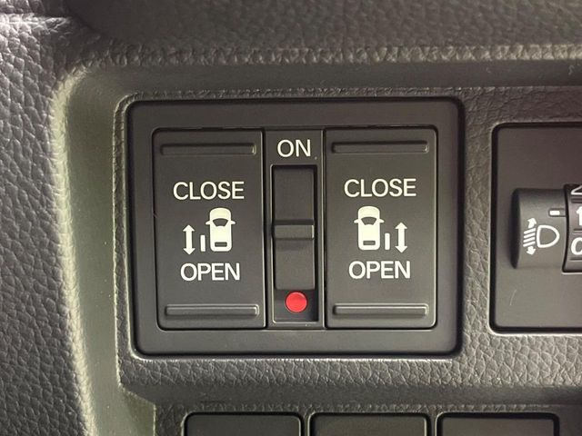 �y�����p���[�X���C�h�h�A�z�X�}�[�g�L�[��^�]�Ȃ̃X�C�b�`�Ō�ȗ����X���C�h�h�A�̊J���\���d��������͂����ăh�A���J����K�v�������A�����Ȃ��q�l�ł��ȒP�ɊJ���߂ł����K�ł���