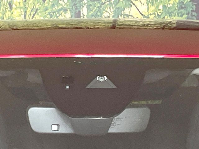 �y�X�}�[�g�V�e�B�u���[�L�T�|�[�g�z�ᑬ���s���ɑO���̎ԗ�����F�����A�Փ˂������Ȏ��͌x��ƃu���[�L�ŏՓˉ���Ɣ�Q�y�����A�V�X�g�B�����S�Ƀh���C�u�����y���݂��������܂��B