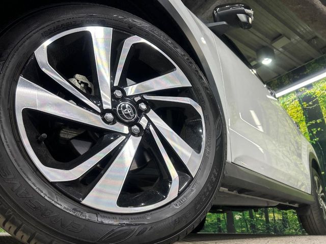 �y����17�C���`�A���~�z�C�[���z�O�ςɃ}�b�`���������A���~�z�C�[���𑕒����Ă���܂��B�e��ЊO�A���~�z�C�[����A�X�^�b�h���X�^�C�����戵�����Ă���܂��B���񂲑��k����������