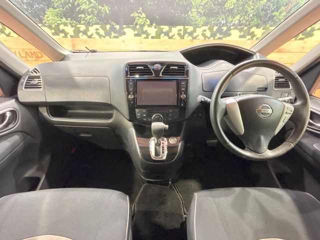 セレナ2.0 ハイウェイスターG S-HYBRID アドバンスドセーフティパッケージ