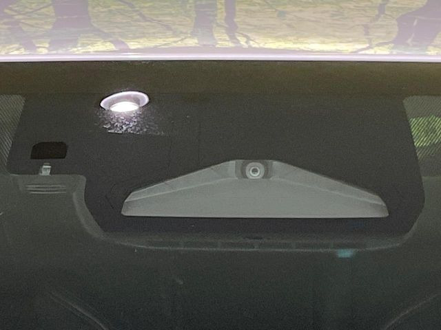 �y�g���^�Z�[�t�e�B�Z���X�z���s���ɑO���̎ԗ�����F�����A�Փ˂������Ȏ��͌x��ƃu���[�L�ŏՓˉ���Ɣ�Q�y�����A�V�X�g�B�����S�Ƀh���C�u�����y���݂��������܂��B