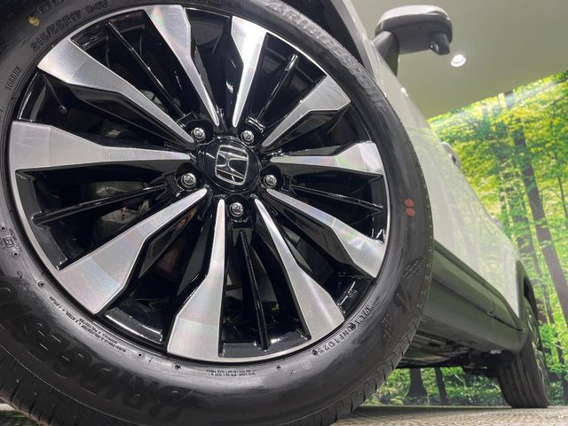 �y����17�C���`�A���~�z�C�[���z�O�ςɃ}�b�`���������A���~�z�C�[���𑕒����Ă���܂��B�e��ЊO�A���~�z�C�[����A�X�^�b�h���X�^�C�����戵�����Ă���܂��B���񂲑��k����������