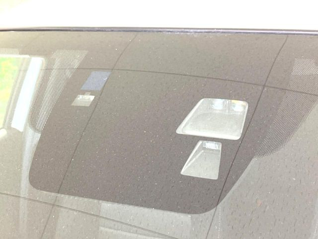 �y�X�}�[�g�V�e�B�u���[�L�T�|�[�g�z�ᑬ���s���ɑO���̎ԗ�����F�����A�Փ˂������Ȏ��͌x��ƃu���[�L�ŏՓˉ���Ɣ�Q�y�����A�V�X�g�B�����S�Ƀh���C�u�����y���݂��������܂��B