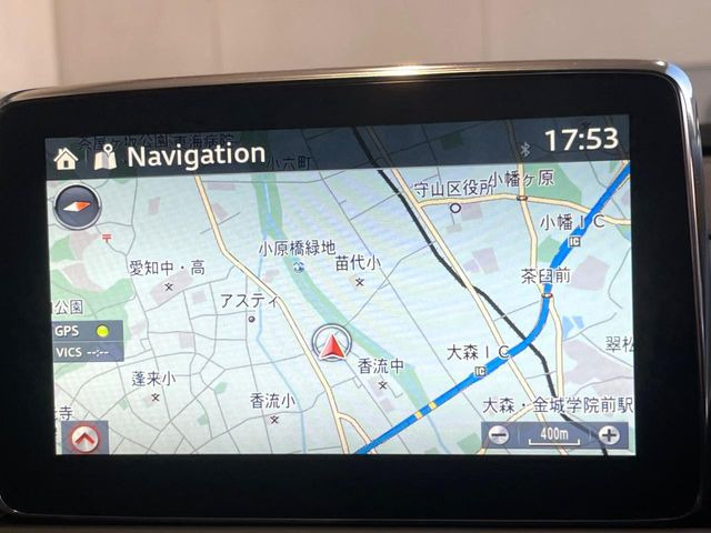 �������i�r��CD/DVD�Đ��ABluetooth�ڑ��\�A�t���Z�O�����\�ł��B