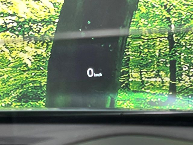 �y�w�b�h�A�b�v�f�B�X�v���C�z���݂̑��x�⑖�s�����f�W�^���\���ŉ^�]�ȑO���̃K���X�ɓ��e!�^�]���A�ڐ������炳���K�v�ȏ����m�F�ł���̂łƂ��Ă��֗��ň��S!