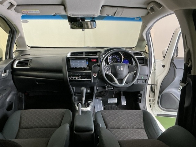 フィット1.3 13G Fパッケージ コンフォートエディション