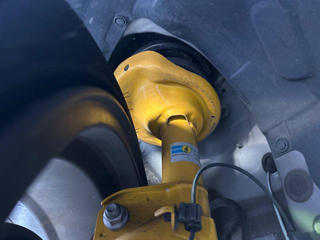 �y�r���V���^�C�����_���p�[�z�������s���̎ԗ����萫�����コ���Ă����l�C�̑����B�X���̏��S�n���]���ɂ����A�X�|�[�e�B�ȑ��s�����y���݂��������܂���