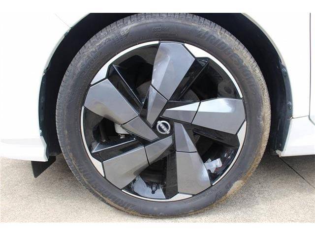 �̔��͂����X���������邨�q�l����ł��B���Ǝҗl�ւ̔̔��͂��f�肳���Ă��������܂��B�Ԍ������ԗ��̏ꍇ�́A�Ԍ����擾�������x�������z�ŕ\�����Ă���܂��B