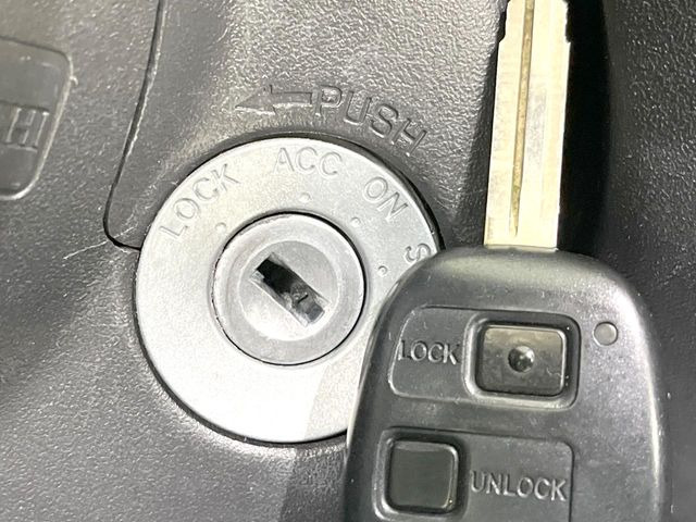 �y�L�[���X�z�������ꂽ�ꏊ����ł��{�^����Ńh�A�̊J���E�{�����ł���̂łƂ��Ă��֗�!�h�A�̌�������ɏ������邱�Ƃ�����܂����