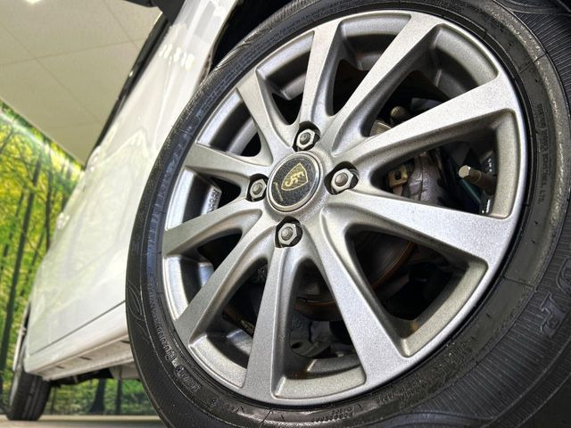 �y14�C���`�A���~�z�C�[���z�O�ςɃ}�b�`�����A���~�z�C�[���𑕒����Ă���܂��B�e��A���~�z�C�[����A�X�^�b�h���X�^�C�����戵�����Ă���܂��B���񂲑��k������