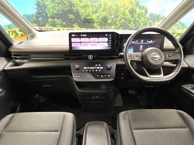 セレナ1.4 e-POWER ハイウェイスターV