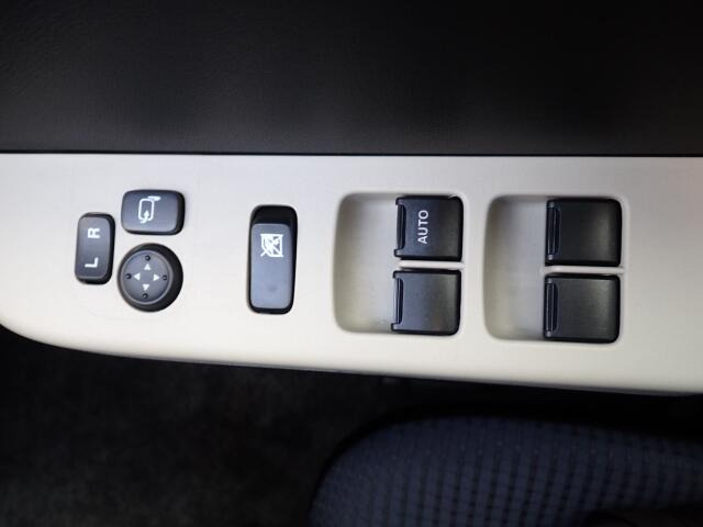 �d���i�[���h�A�~���[�E�p���[�E�B���h�E�������Ă��܂��B