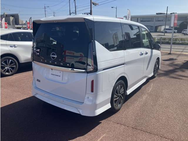 セレナ2.0 ハイウェイスターV