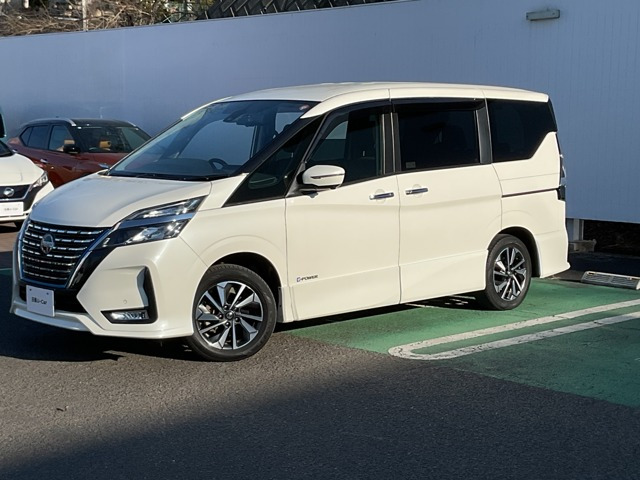 セレナ1.2 e-POWER ハイウェイスターV