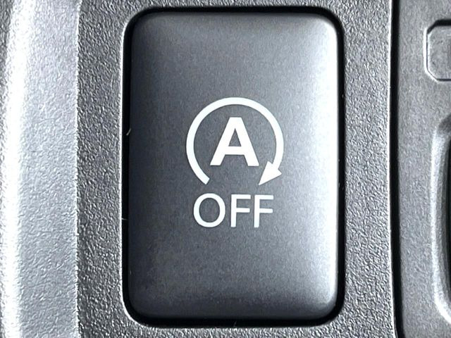 �y�A�C�h�����O�X�g�b�v�z�ԐM����a�؂Œ�Ԃ����ۂɃG���W�����~���A���ʂȔR���̏����}���܂��B�R��������ی�ɂȂ���@�\��G���W���̓u���[�L�𗣂��΍Ďn�����܂��B