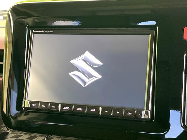 �y�����i�r�z�l�C�̏����i�r�𑕔����Ă���܂��B�i�r�̎g���₷���͂������A�I�[�f�B�I�@�\���[��!�L�����v�◷�s�͂������A�ʋ΂┃�����ȂǕ��i�̃h���C�u���y�����Ȃ�͂���