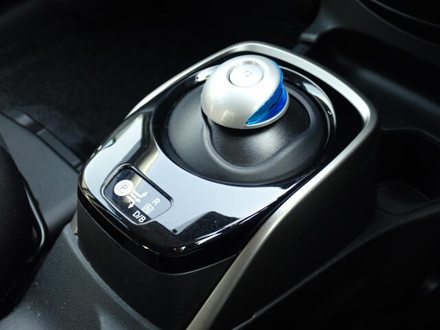 �V�t�g�m�u�̓X�����Ȃ��A���ꂢ�ȏ�Ԃł��B���ł��G��镔�������ꂢ���Ƒ�؂ɏ���Ă������Ƃ�������܂���B