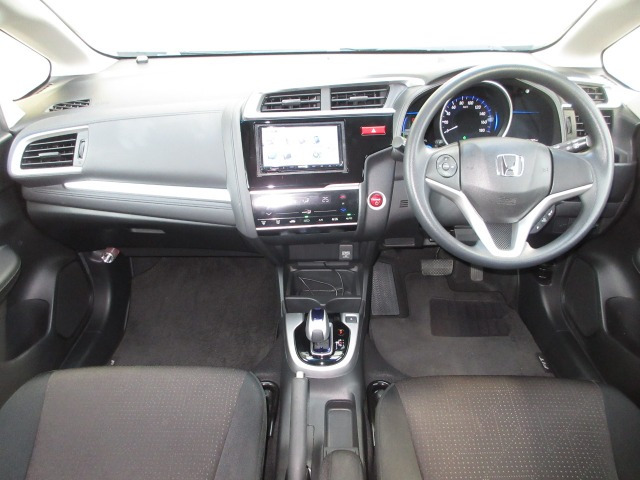 フィット1.5 ハイブリッド Fパッケージ コンフォートエディション