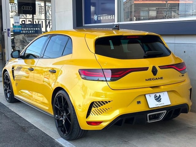 ●YANASEオートシステムズとの提携によって実現した高品質修理ネットワーク!大切なお車だから、万が一の修理でも「純正品質」をご提供。当店でご購入いただくお車にはメリットが数多くあります