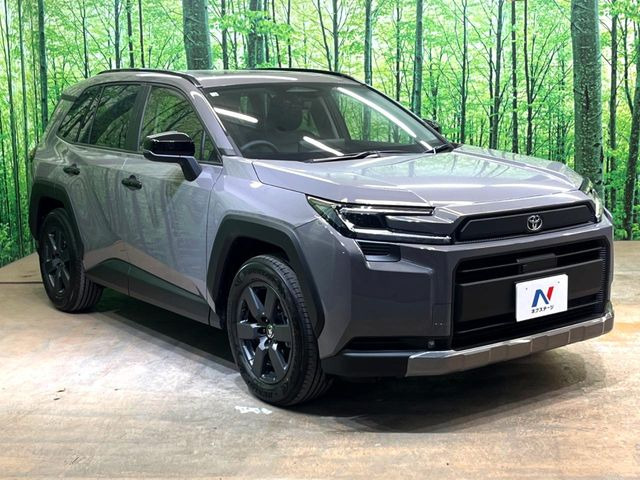 高透明度のガラス皮膜で撥水はもちろん、上質なツヤ・光沢を実現。紫外線や酸性雨から大切な愛車を保護し、色あせ・劣化を防止。「弾スプラッシュコート」、「弾プリミッサコート」からお選びいただけます。