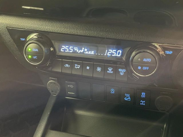 �y���E�Ɨ��^�t���I�[�g�G�A�R���z�^�]�ȂƏ���Ȃł��ꂼ�ꂨ�D�݂̉��x�ɐݒ�\�B����҂ɂ��z�������A���K�ȋ󒲂����͂��v���܂��B