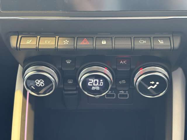 �I�[�g�G�A�R���E�V�[�g�q�[�^�[��