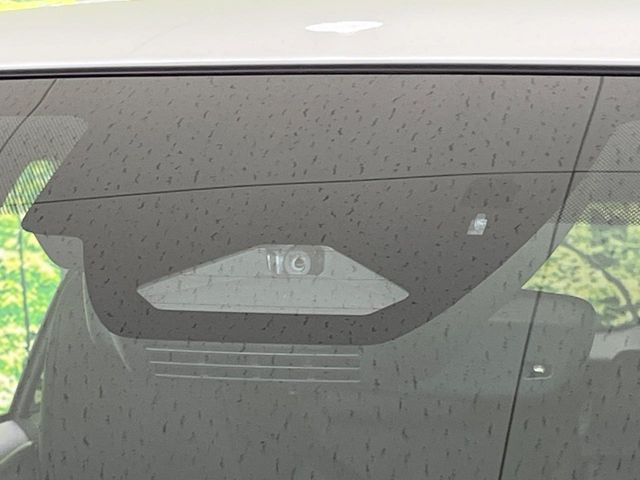 �y�g���^�Z�[�t�e�B�Z���X�z���s���ɑO���̎ԗ�����F�����A�Փ˂������Ȏ��͌x��ƃu���[�L�ŏՓˉ���Ɣ�Q�y�����A�V�X�g�B�����S�Ƀh���C�u�����y���݂��������܂��B