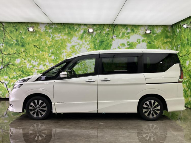 セレナ2.0 ハイウェイスター VセレクションII