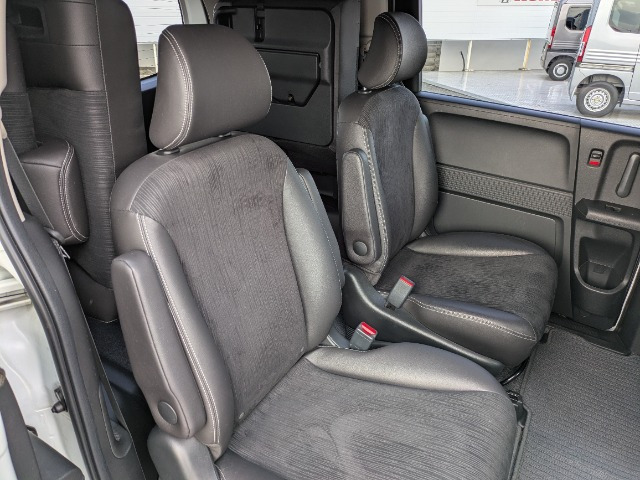 フリードハイブリッド1.5 ジャストセレクション