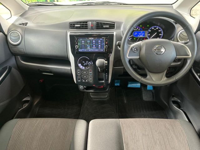 �O���[�v���݌ɐ���30,000��!!�S���̌n��X���烁�[�J�[�E�Ԏ��킸���Љ�o����̂ŁA���Ȃ��Ƀs�b�^���̂��Ԃ�������͂��ł���܂��͂��₢���킹��������