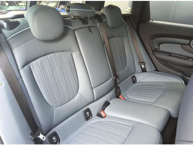 ミニクラブマンクーパー S アントールド エディション DCT