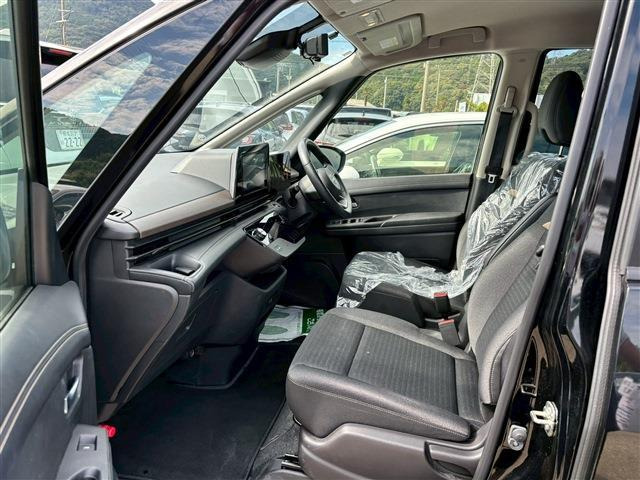 セレナ1.4 e-POWER ハイウェイスターV