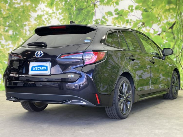 カローラツーリング1.8 ハイブリッド W×B