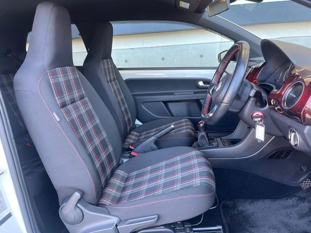 ���V�[�g�̎g�p��:�j��E�ւ�������Ȃ��A�����̒ʂ肫�ꂢ�ȏ�Ԃ��ێ����Ă���܂��B�܂��A�����N���[�j���O�E�R�[�e�B���O�����p�����������܂��B