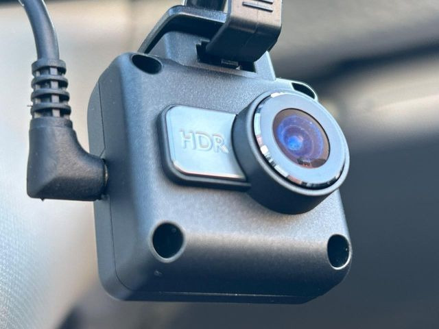 �y�h���C�u���R�[�_�[�z�h���C�u���R�[�_�[����!���s���͂������A������^�]�⎖�̂ɑ��������ہA�f���ŋL�^���A����̃��X�N�ɔ����܂��B���L�^�pSD�J�[�h�͂��q�l�����g�ł��������������K�v������܂��B