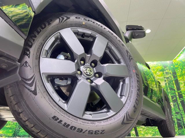 �y����18�C���`�A���~�z�C�[���z�O�ςɃ}�b�`���������A���~�z�C�[���𑕒����Ă���܂��B�e��ЊO�A���~�z�C�[����A�X�^�b�h���X�^�C�����戵�����Ă���܂��B���񂲑��k����������