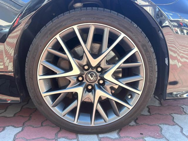 �y����19�C���`�A���~�z�C�[���z�O�ςɃ}�b�`���������A���~�z�C�[���𑕒����Ă���܂��B�e��ЊO�A���~�z�C�[����A�X�^�b�h���X�^�C�����戵�����Ă���܂��B���񂲑��k����������